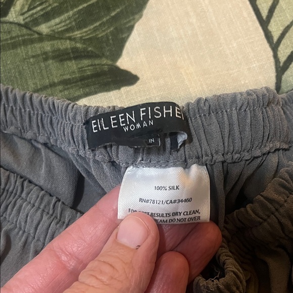 Eileen Fisher Silk Cropped Pants - Picture 3 of 8